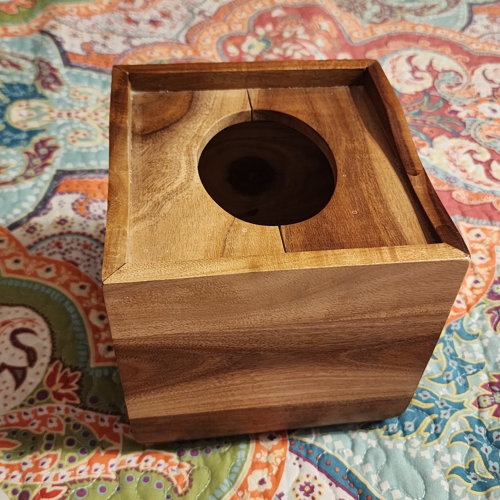 KASSATEX Bath Accessories, Acacia Tissue Holder | Wooden Tissue Box Holder - Picture 6 of 10